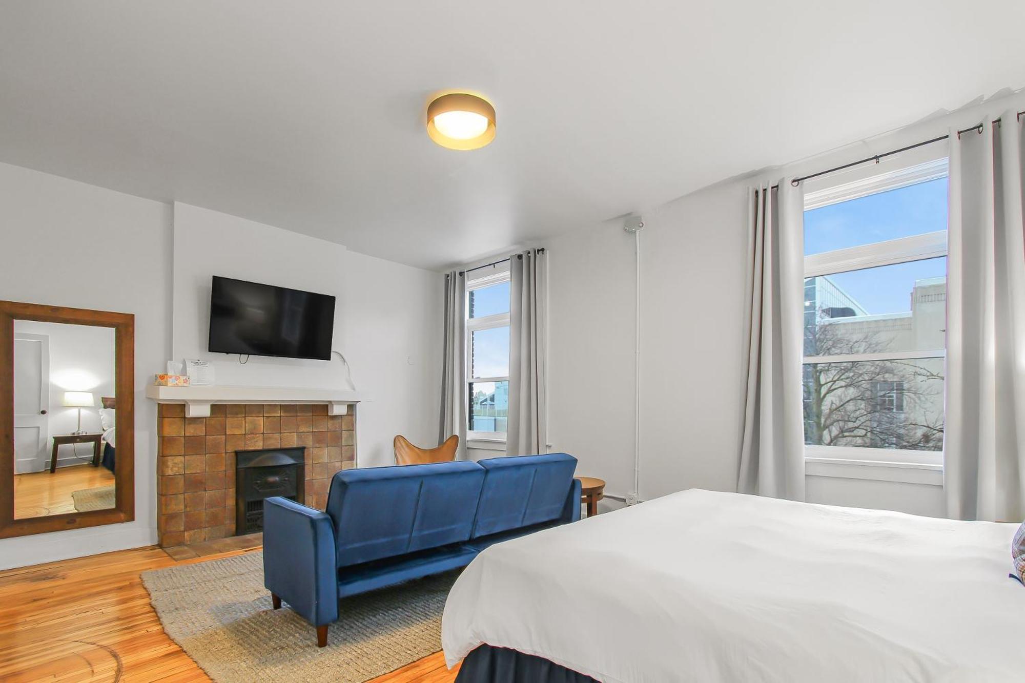 Library Square Suites Toledo Exterior foto